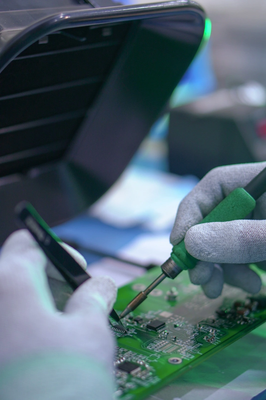 Electronics assembly